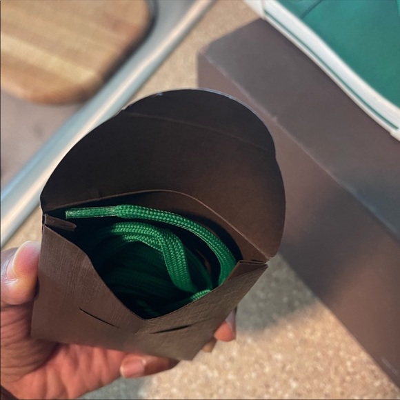 Green 10.5 Lui sneaks - Picture 8 of 9